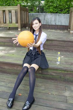 张卫健的老婆